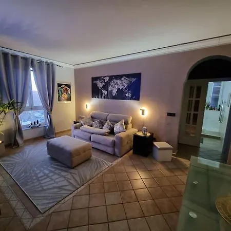 Casa Vacanze Domus Aaron Fiumicino
